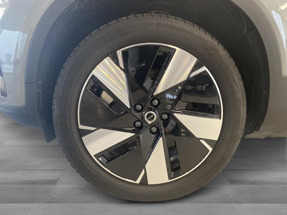 Volvo EX40 Extended Range Ultra 5d