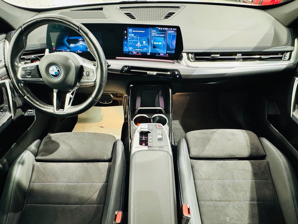 BMW iX1 xDrive30 Fully Charged M-Sport 5d