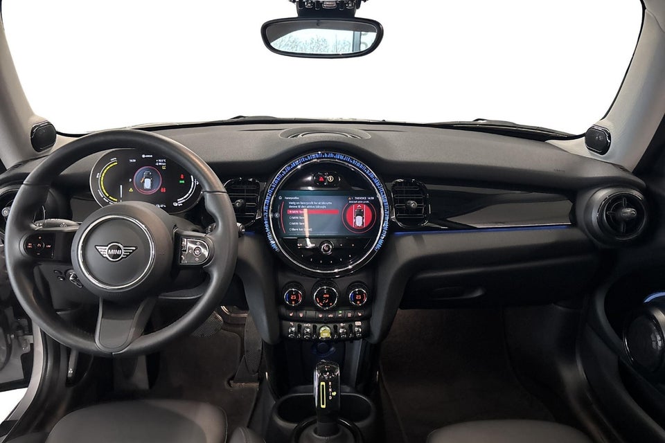 MINI Cooper SE Classic Trim 3d