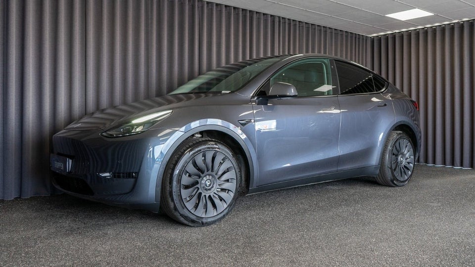 Tesla Model Y RWD 5d