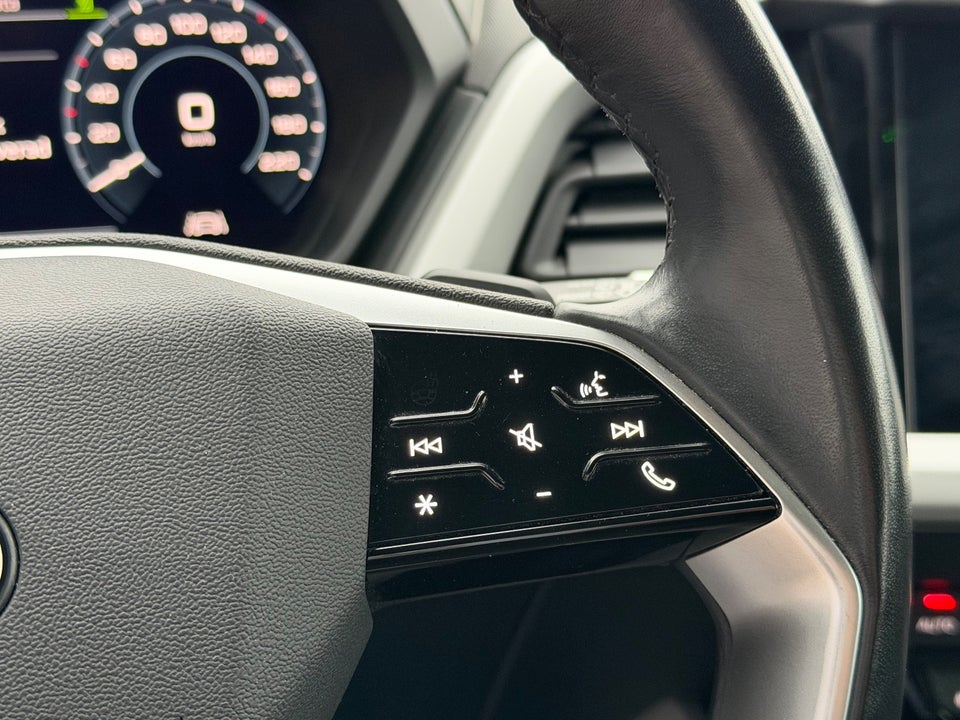 Audi Q4 e-tron 40  5d