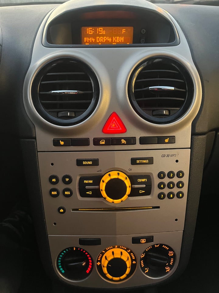 Opel Corsa 1,2 16V Enjoy 5d