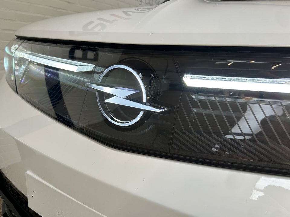 Opel Grandland-e 73 GS Sky 5d