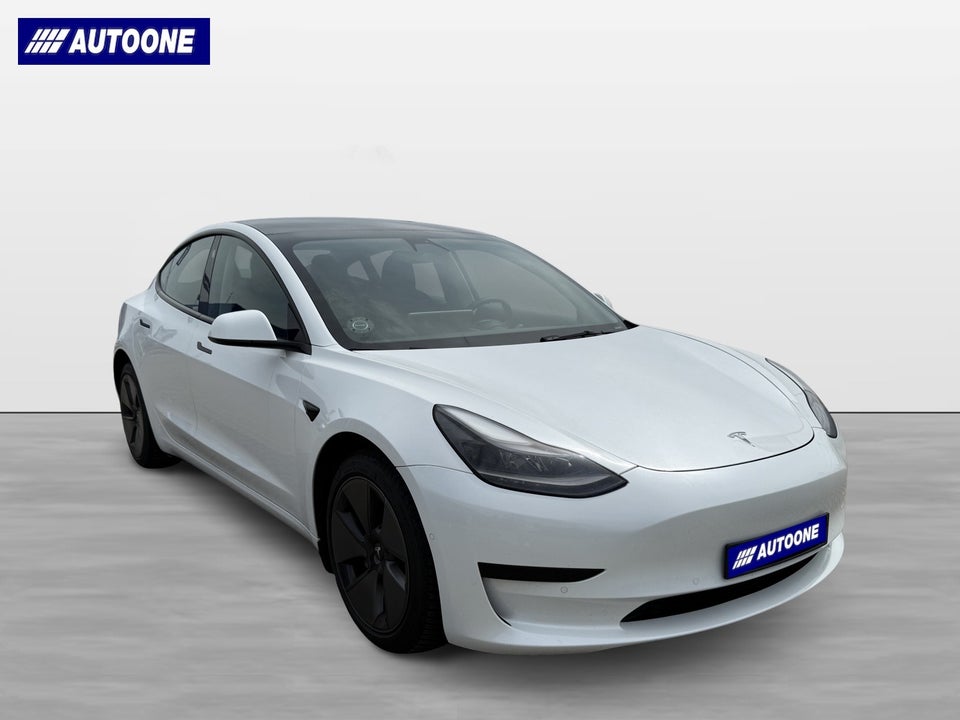 Tesla Model 3 Long Range AWD 4d