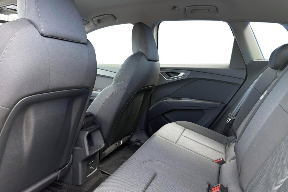 Audi Q4 e-tron 45 Progress 5d