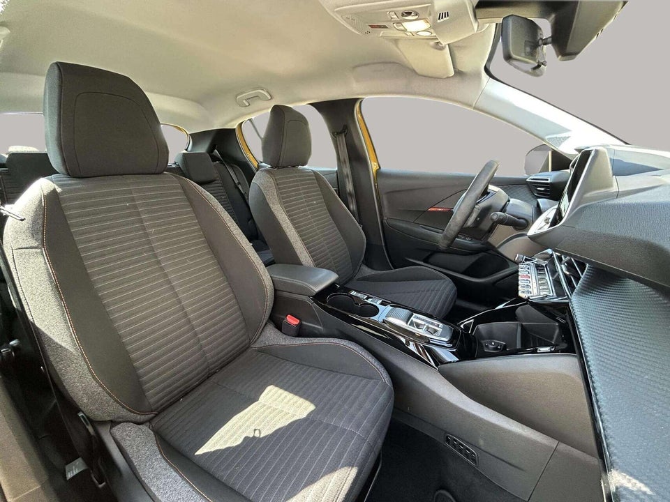 Peugeot e-208 50 Active 5d
