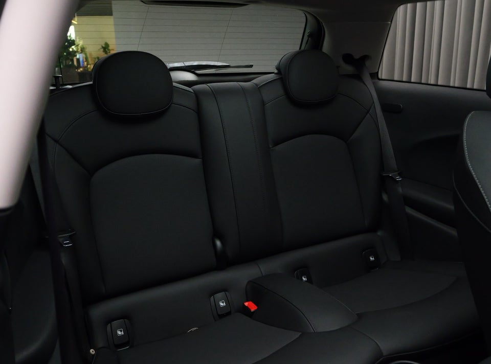 MINI Cooper SE Collection 3d