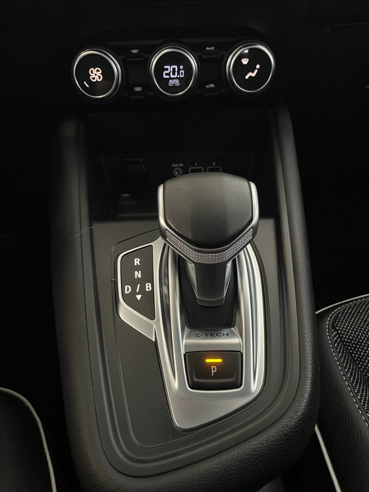 Renault Captur 1,6 E-Tech Intens 5d