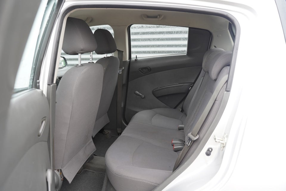 Chevrolet Spark 1,0 LS 5d