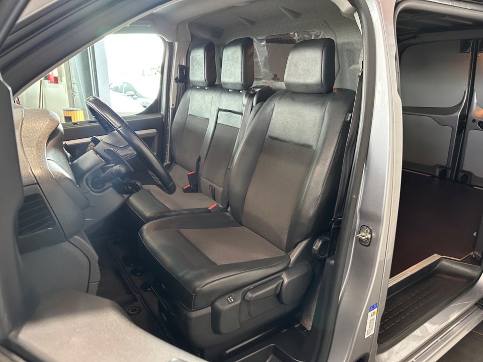 Peugeot Expert 2,0 BlueHDi 177 L2 Ultimate EAT8 Van