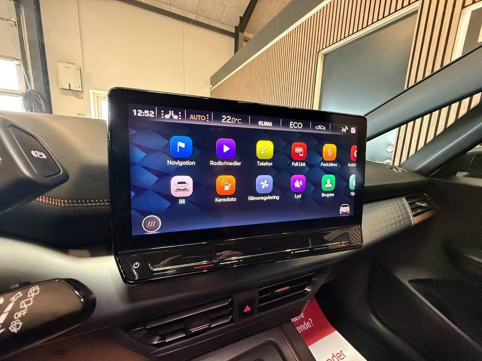 Cupra Born 77 e-Boost Dinamica Pack High 5d