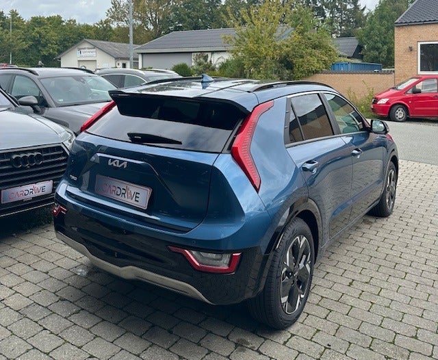 Kia Niro 64 EV Upgrade 5d