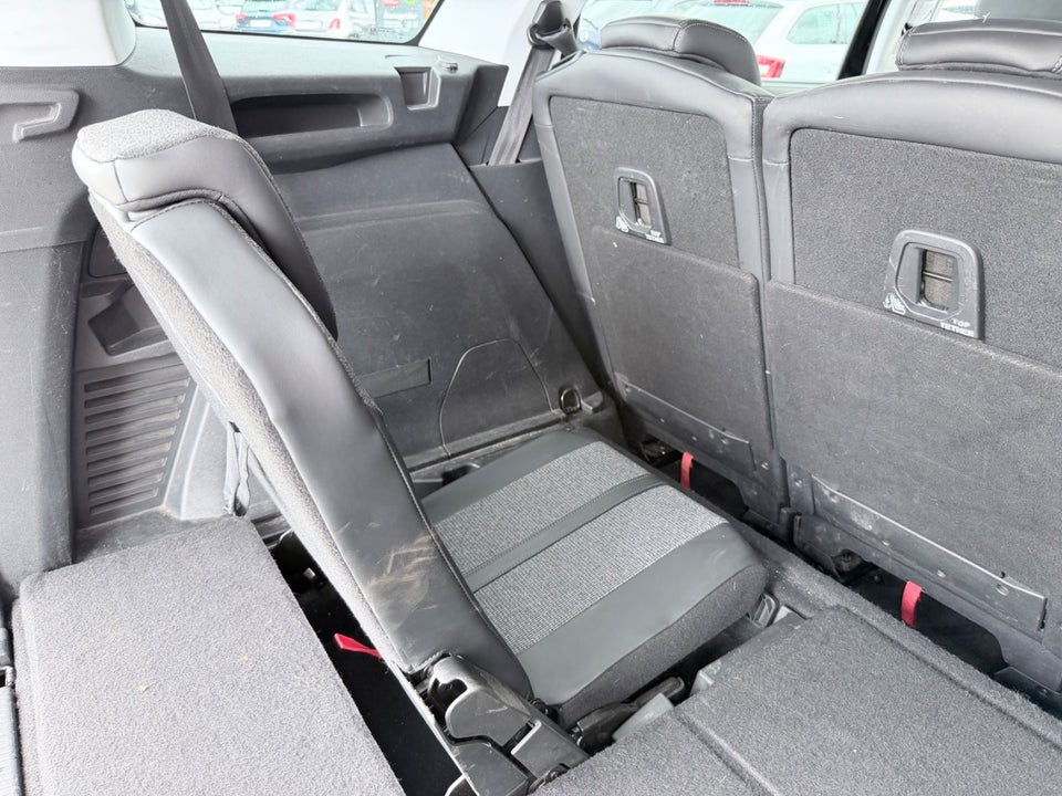 Peugeot 5008 1,6 BlueHDi 120 Allure EAT6 7prs 5d