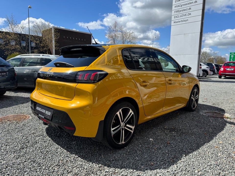 Peugeot 208 1,5 BlueHDi 100 Allure Sky 5d