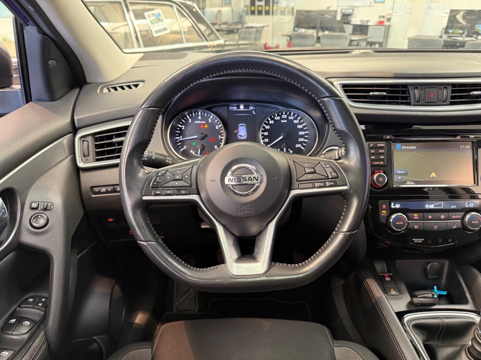 Nissan Qashqai 1,2 Dig-T 115 N-Connecta Vision 5d