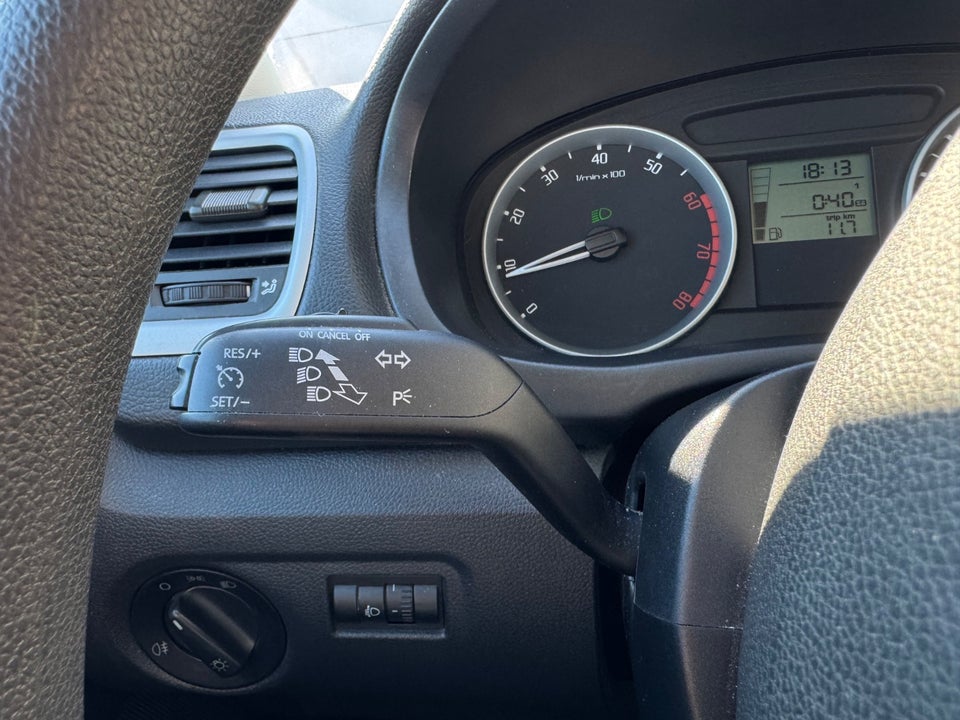 Skoda Fabia 1,4 16V Ambiente Combi 5d