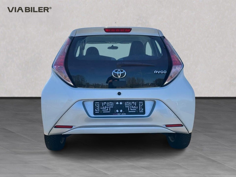 Toyota Aygo 1,0 VVT-i x-pure 5d