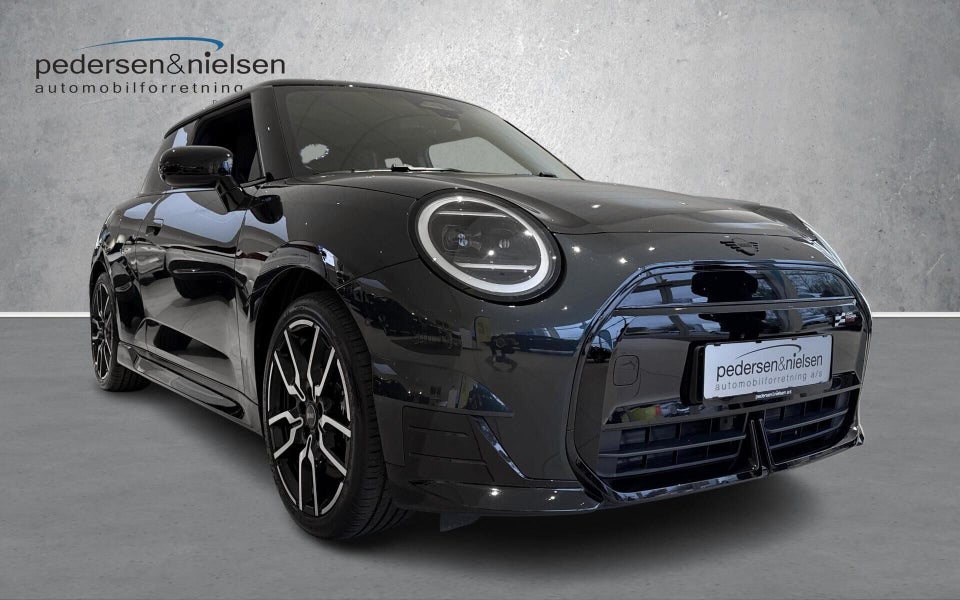 MINI Cooper SE JCW Trim M 3d