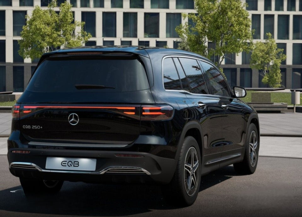 Mercedes EQB250+ AMG Advance Plus 5d