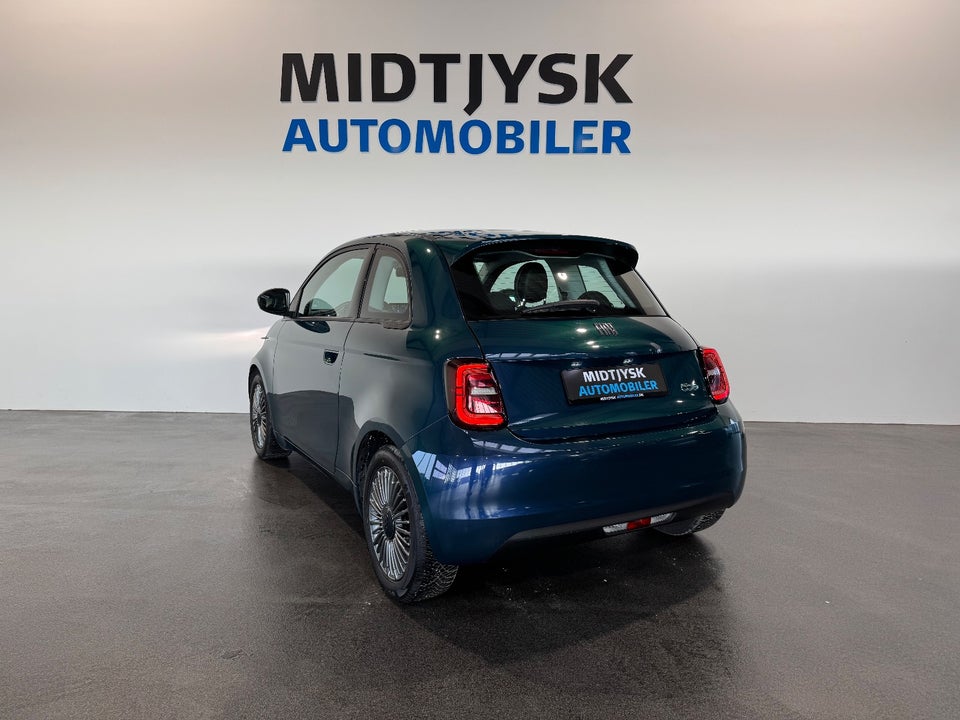 Fiat 500e 42 Icon Sky 3d