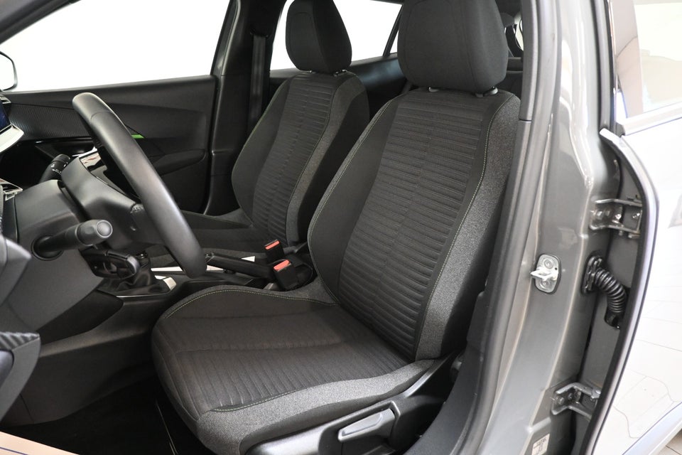Peugeot 2008 1,2 PureTech 100 Active 5d