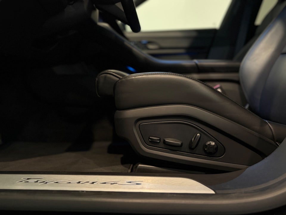 Porsche Taycan 4S Performance+ 4d