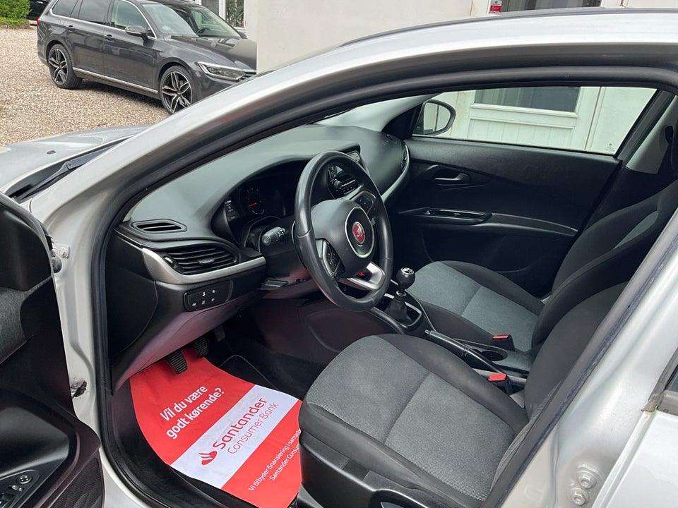 Fiat Tipo 1,4 16V Street SW 5d