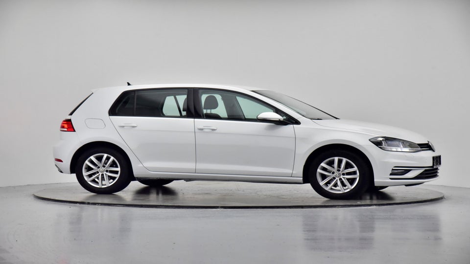 VW Golf VII 2,0 TDi 150 Comfortline Connect DSG 5d