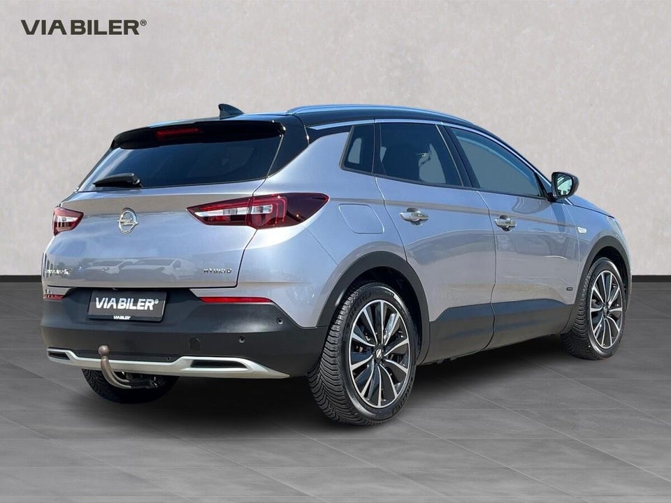 Opel Grandland X 1,6 Hybrid Ultimate aut. 5d