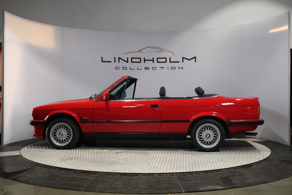 BMW 320i 2,0 Cabriolet 2d