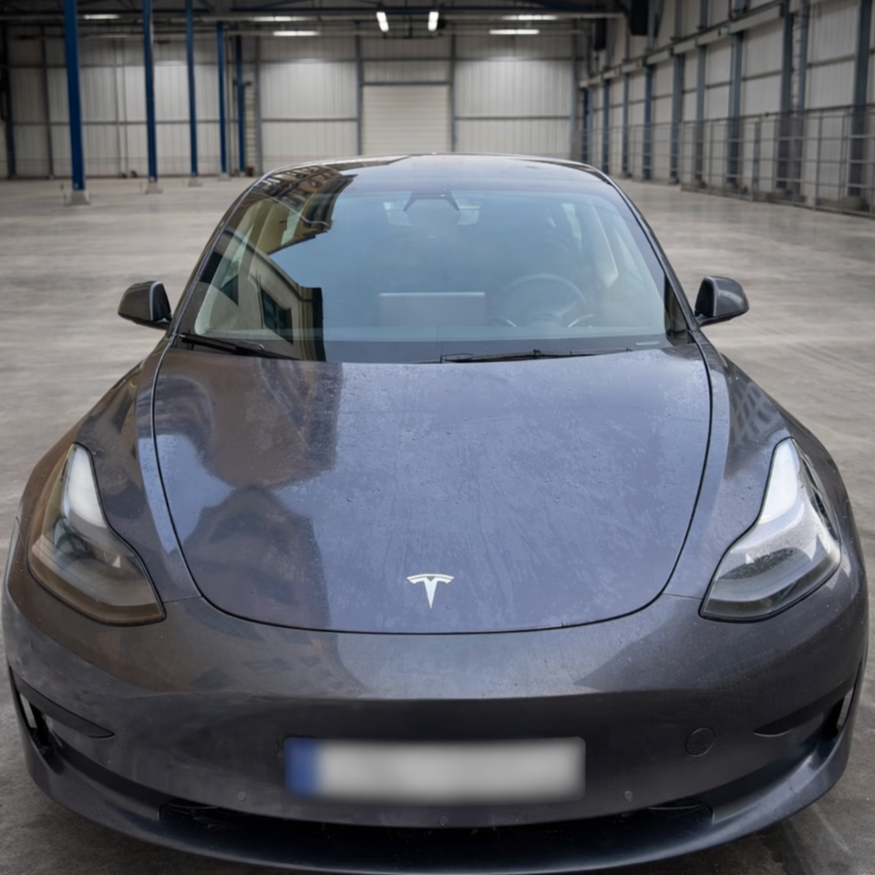 Tesla Model 3 Standard Range+ RWD 4d