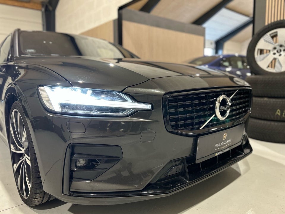 Volvo V60 2,0 B4 197 R-Design aut. 5d