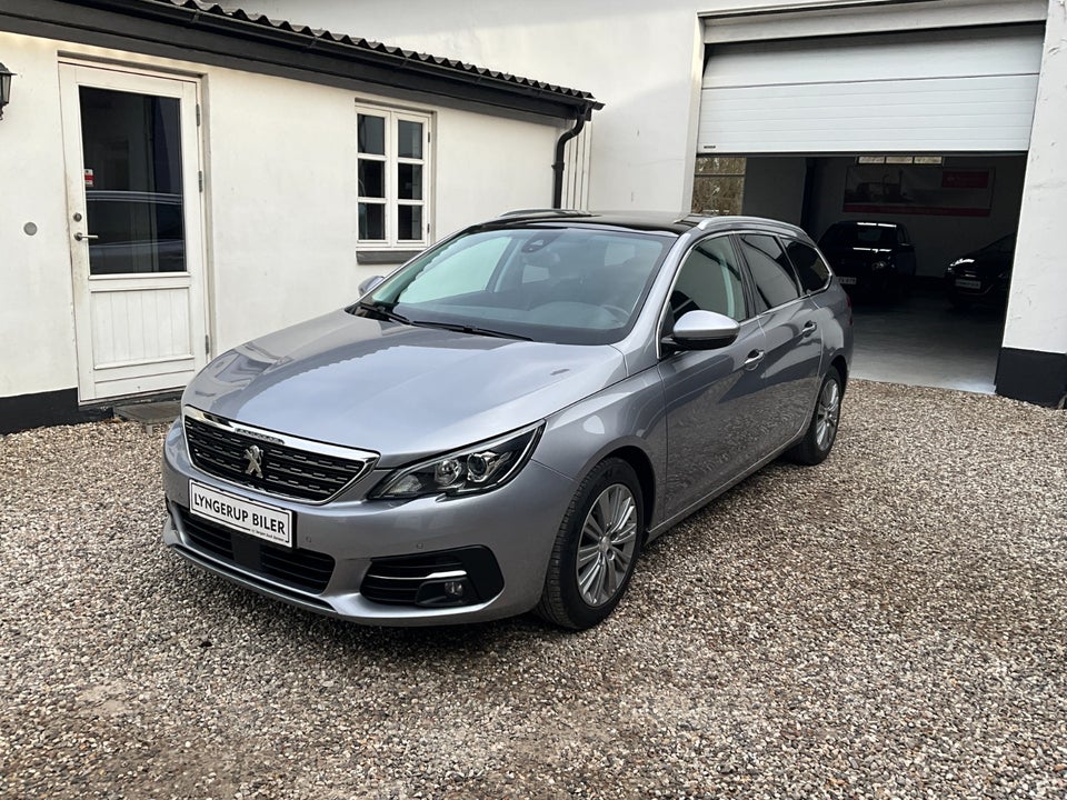 Peugeot 308 1,5 BlueHDi 130 Selection Sky SW 5d