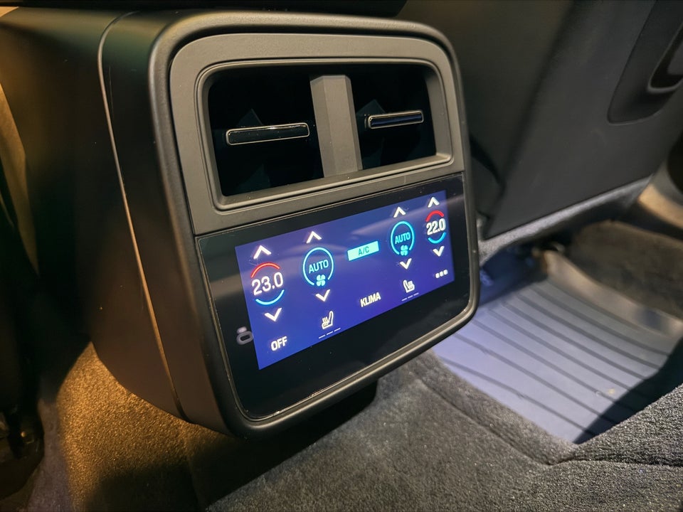 Porsche Taycan Turbo Performance+ 4d