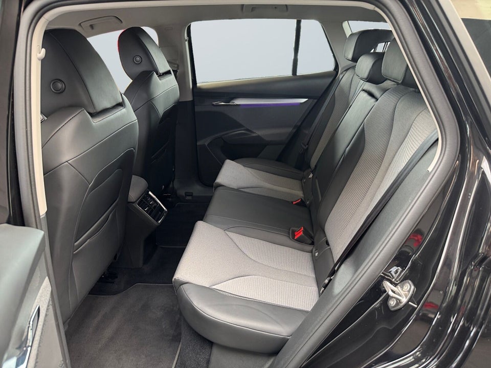 Skoda Enyaq 50 iV 5d