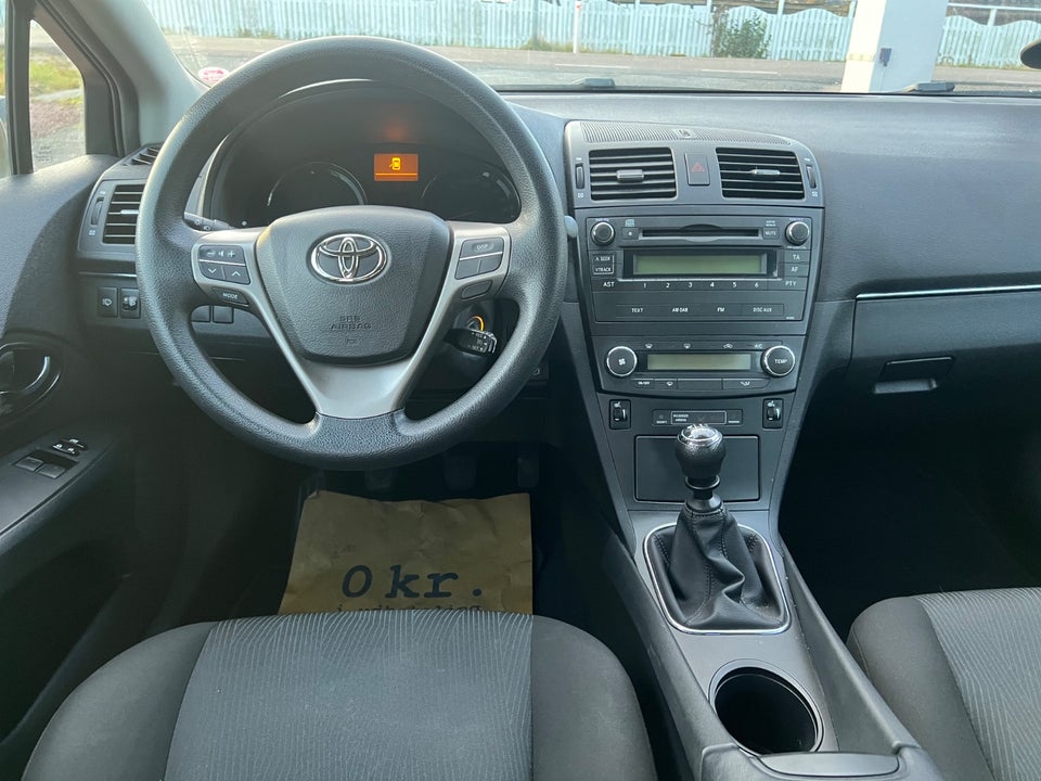 Toyota Avensis 1,6 VVT-i T1 4d