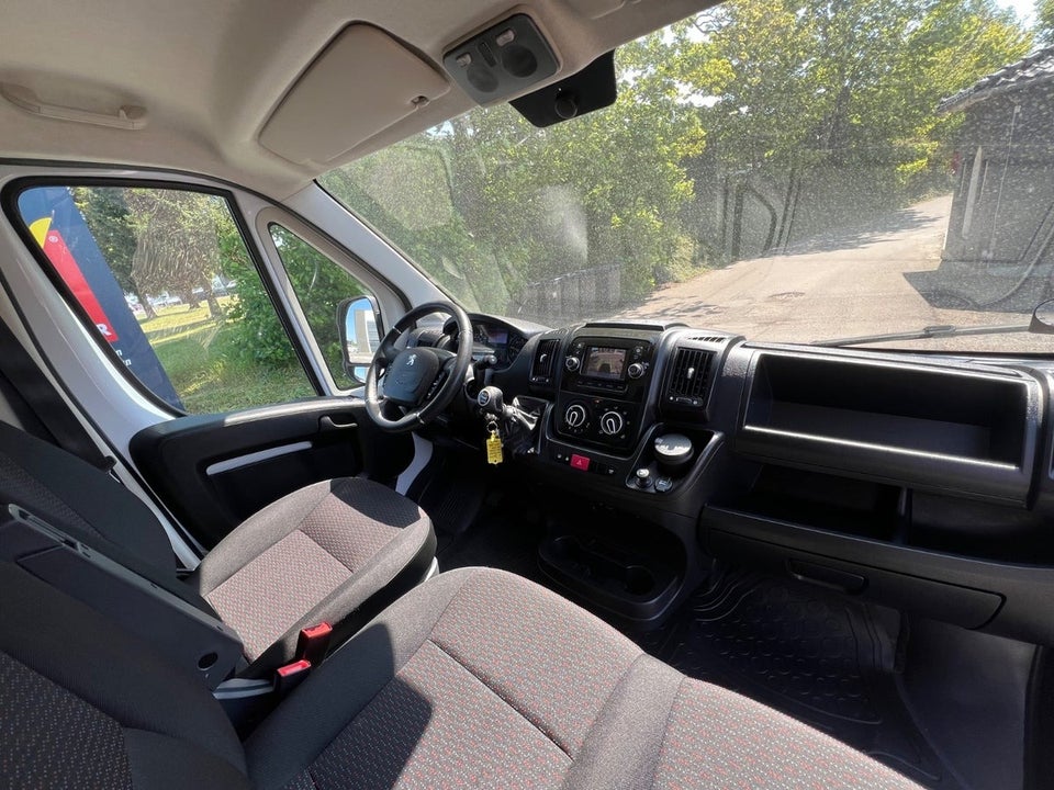 Peugeot Boxer 333 2,2 BlueHDi 165 L2H1 Premium