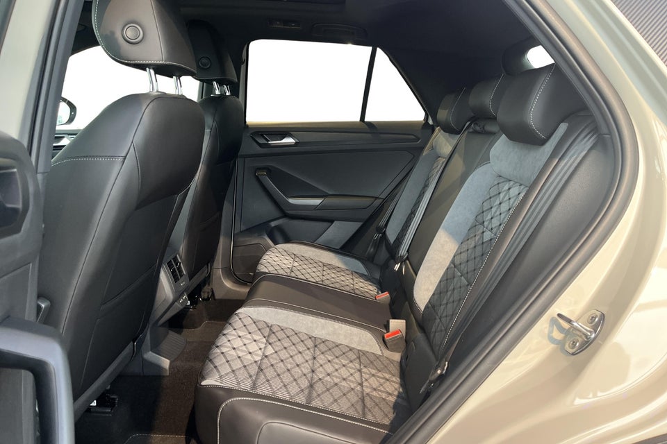 VW T-Roc 1,5 TSi 150 R-line Black Edition DSG 5d