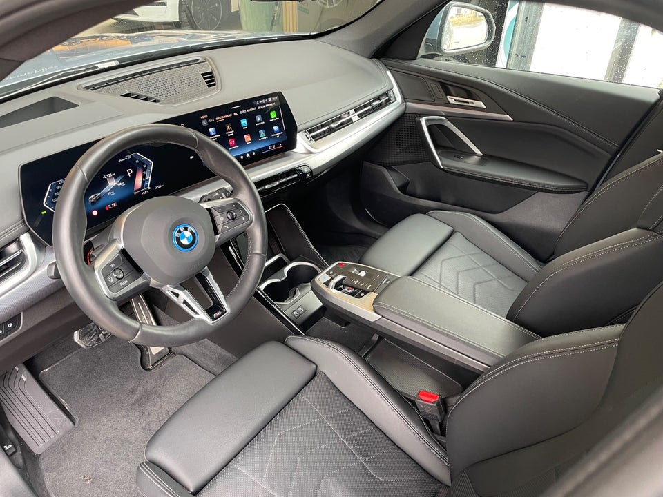 BMW iX1 xDrive30 Fully Charged M-Sport 5d