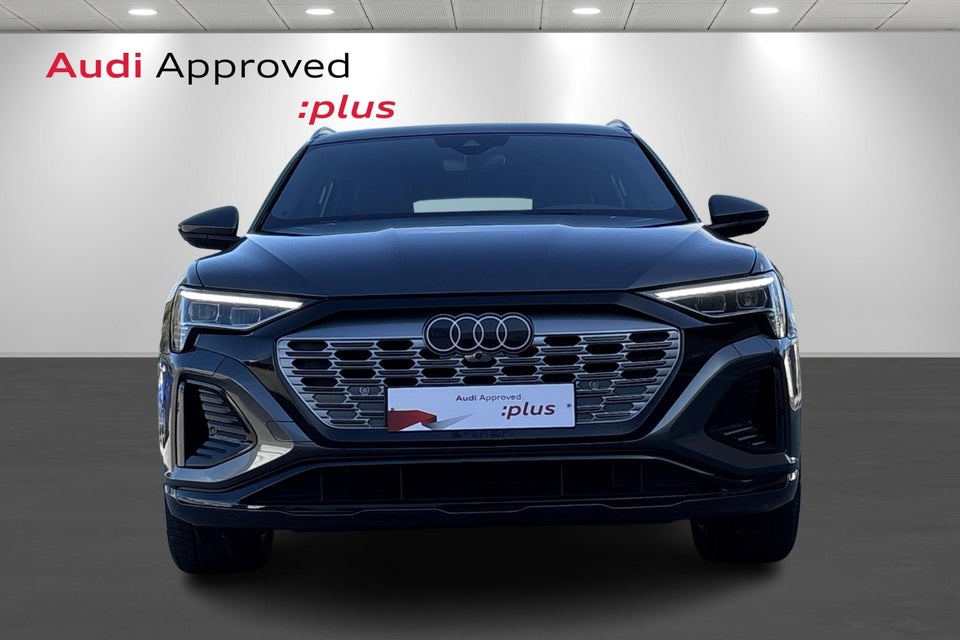 Audi Q8 e-tron 55 S-line quattro 5d