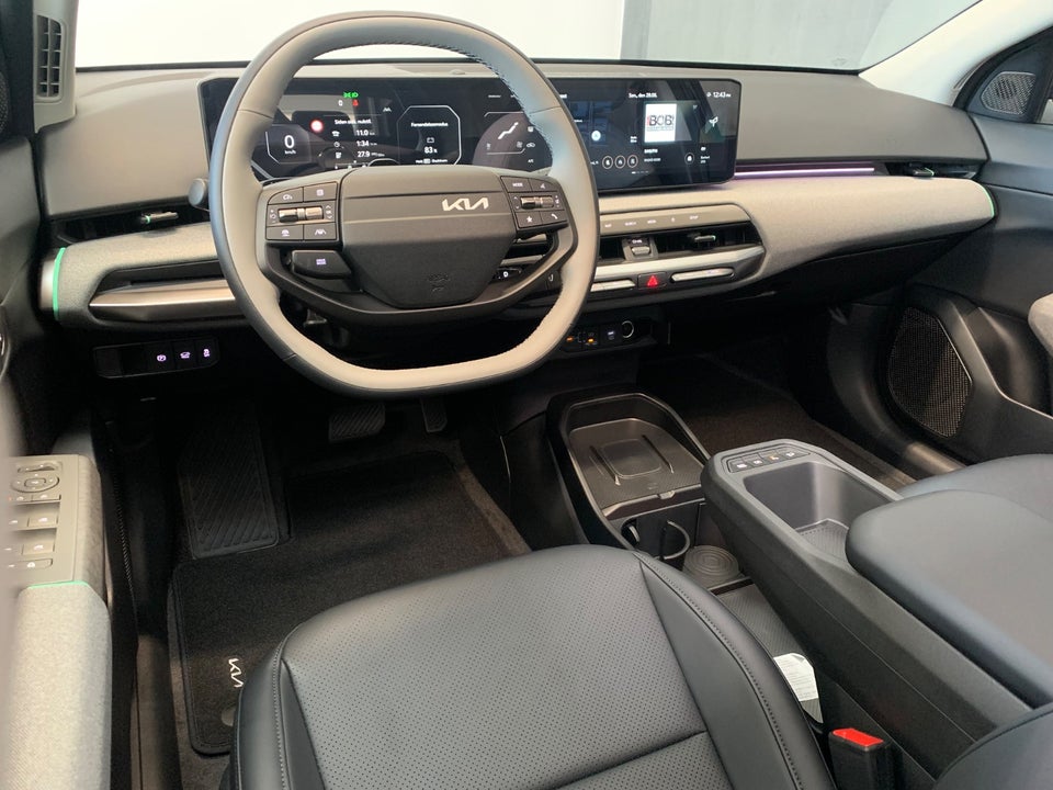 Kia EV4 81 Long Range Earth 5d