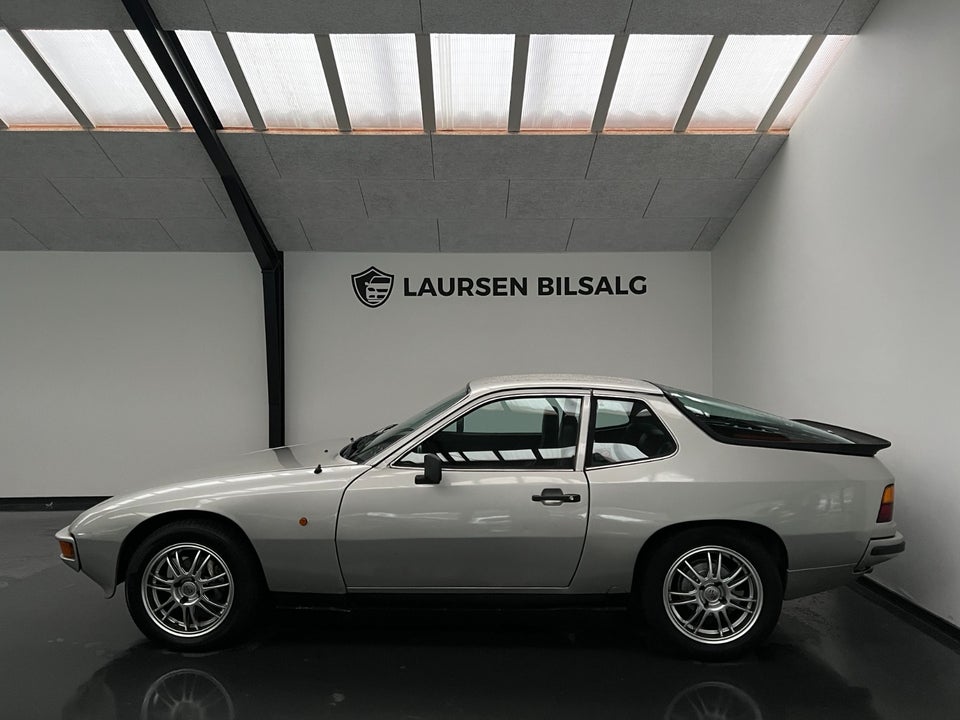 Porsche 924 2,0  3d