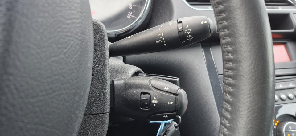 Peugeot 3008 2,0 HDi 150 Premium+ 5d