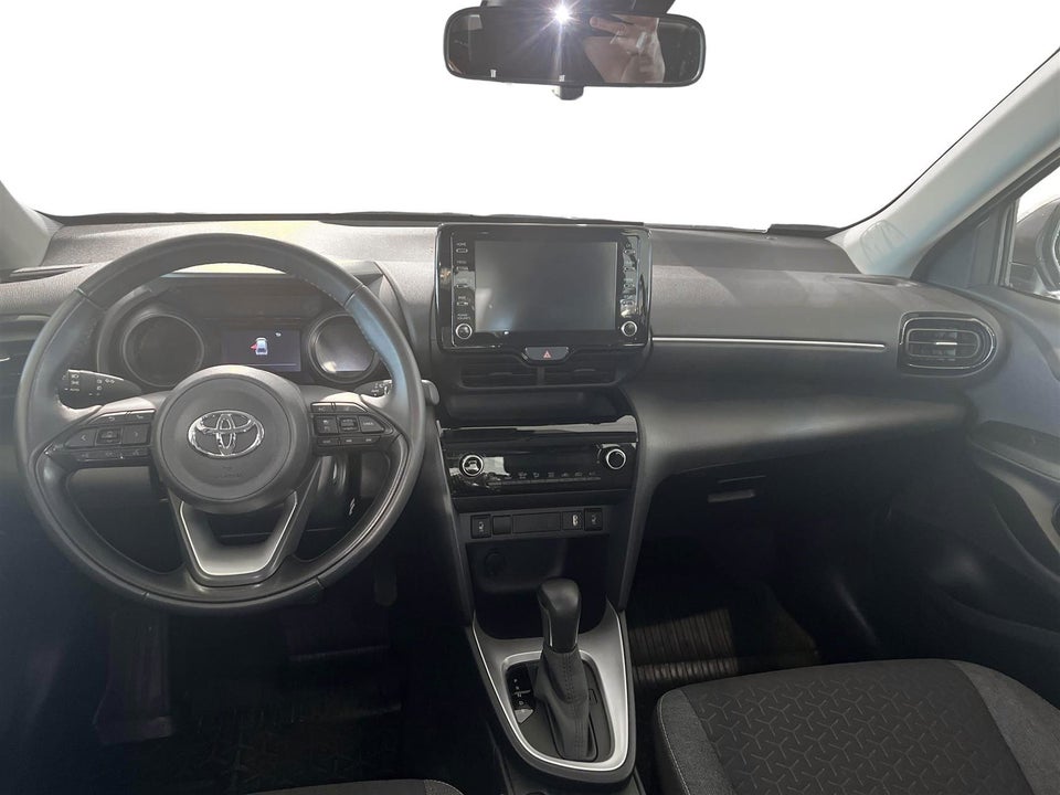Toyota Yaris Cross 1,5 Hybrid Essential Comfort e-CVT 5d