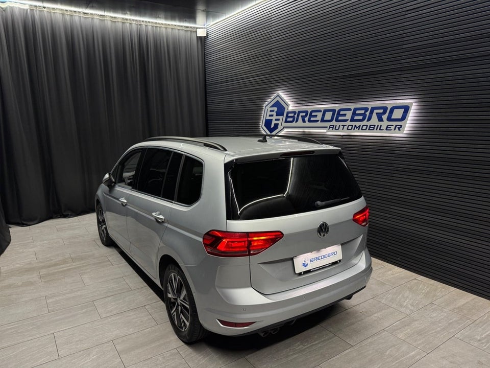 VW Touran 2,0 TDi 150 Highline DSG 7prs 5d