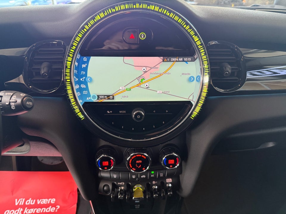 MINI Cooper SE Classic Trim 3d