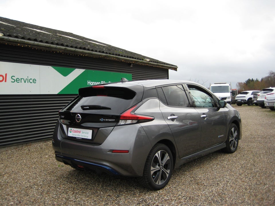 Nissan Leaf 62 e+ Tekna 5d