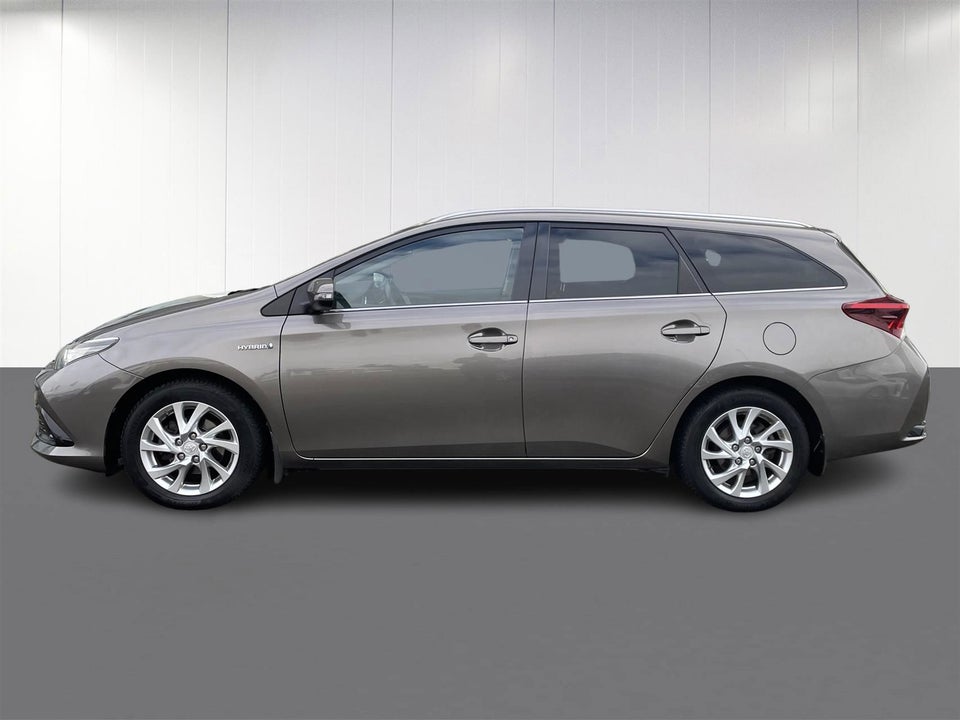 Toyota Auris 1,8 Hybrid H2 Comfort Touring Sports CVT 5d