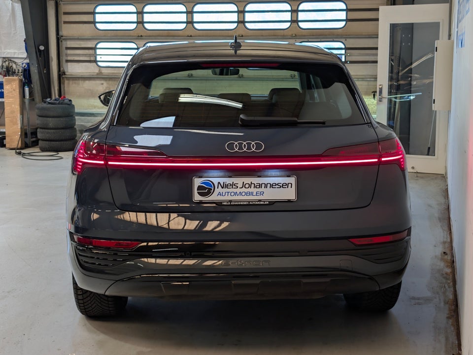 Audi Q8 e-tron 55 Advanced quattro 5d