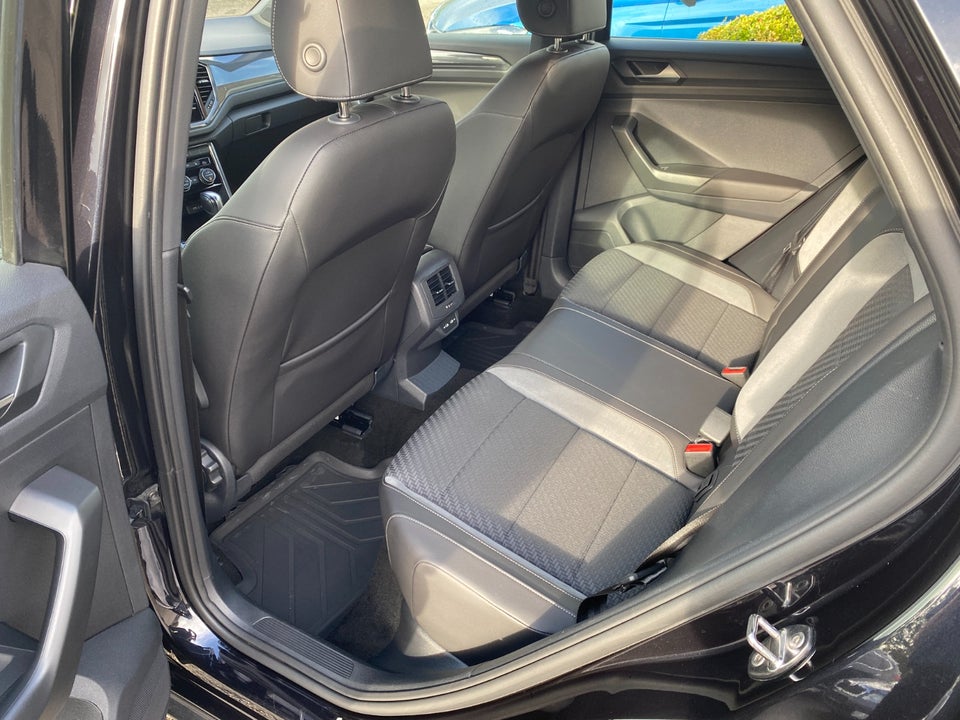 VW T-Roc 1,5 TSi 150 R-line DSG 5d